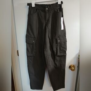 Wild Fable Womens Ebony Cargo Pants. Size XS